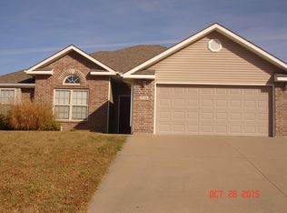 709 Burlington, WARRENSBURG, MO 64093