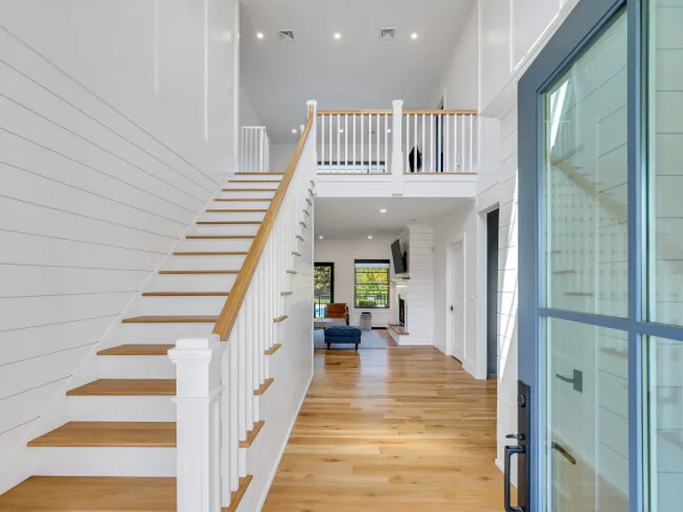 945 Royalton Row — Photo 21