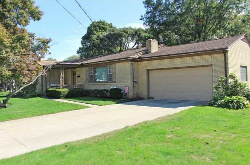 2nd image of 427 Kibler Dr