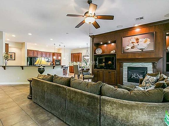 5th image of 11336 Altura Vista Dr