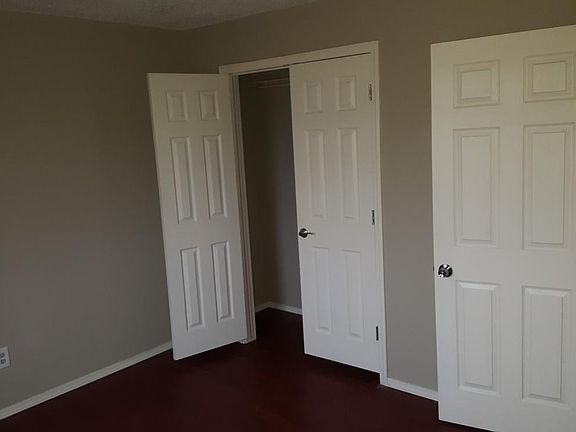 4th image of 1190 W Westchester Way