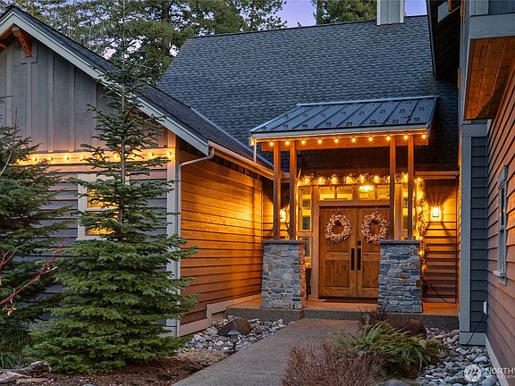 4th image of 330 Maple Leaf Loop