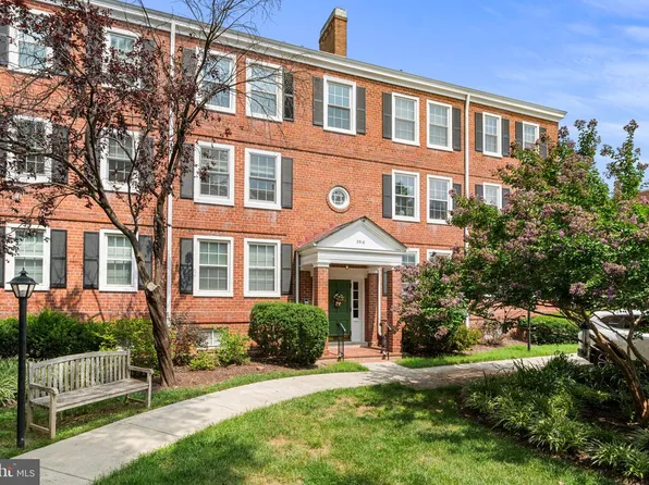 2916 S Buchanan St APT B1, Arlington, VA 22206