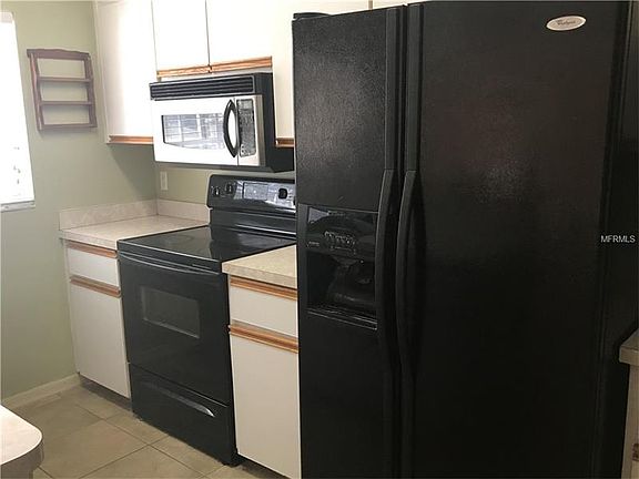 5th image of 4024 Griffin View Dr
