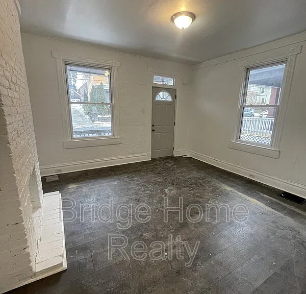 128 S Spring Ave — Photo 8