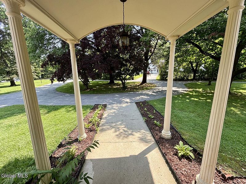 3rd image of 87 Gorman Road