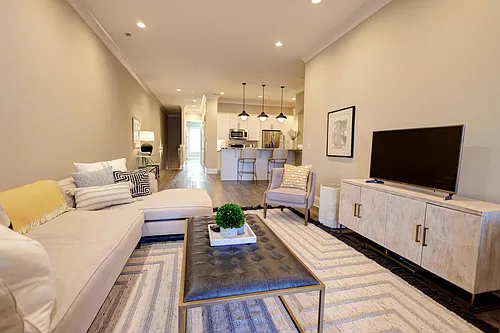 2149 Glebe St #220 Photo 1
