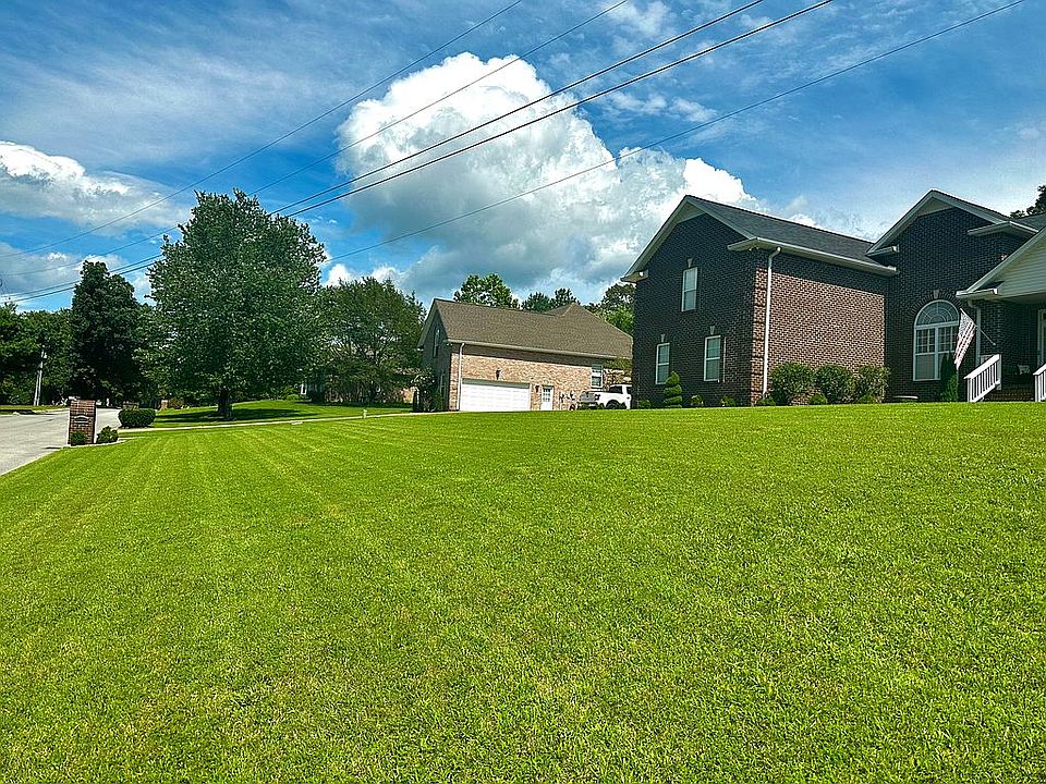 2nd image of 7101 Sweetbriar Ln