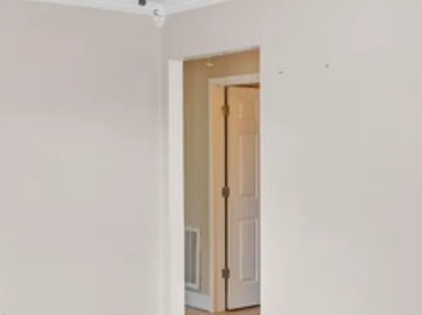 (undisclosed Address), Bristol, VA 24201