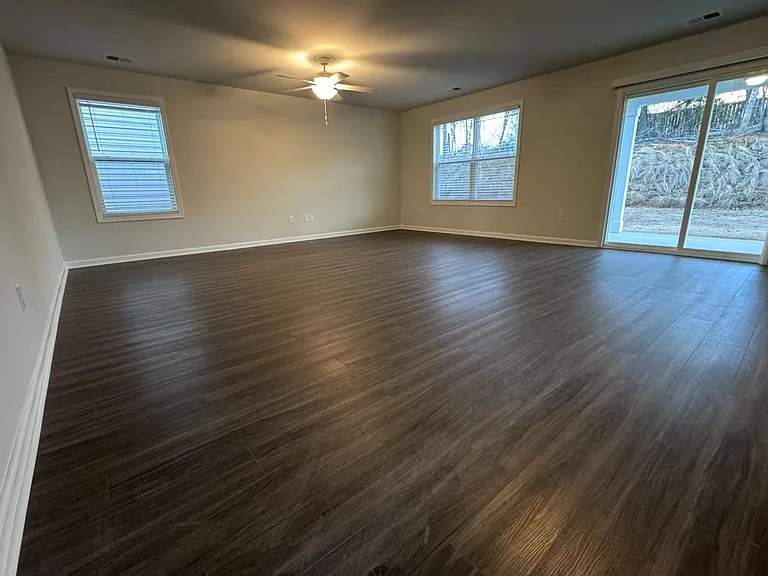 136 Braxton Dr — Photo 4