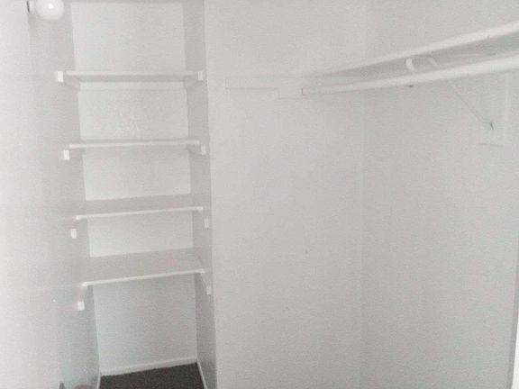 5th image of 8405 Pacific Ave #3