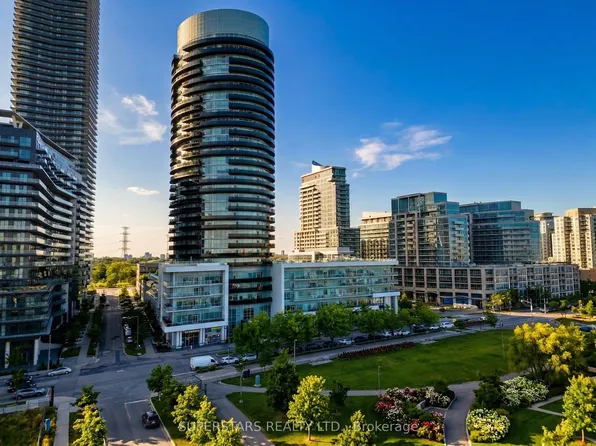 80 Marine Parade Dr #2302, Toronto, ON M8V 0A3