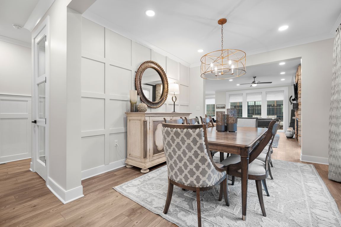 next background image