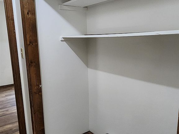 4th image of 1405 W 10th