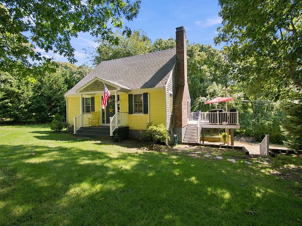 1st image of 9 Follins Pond Rd