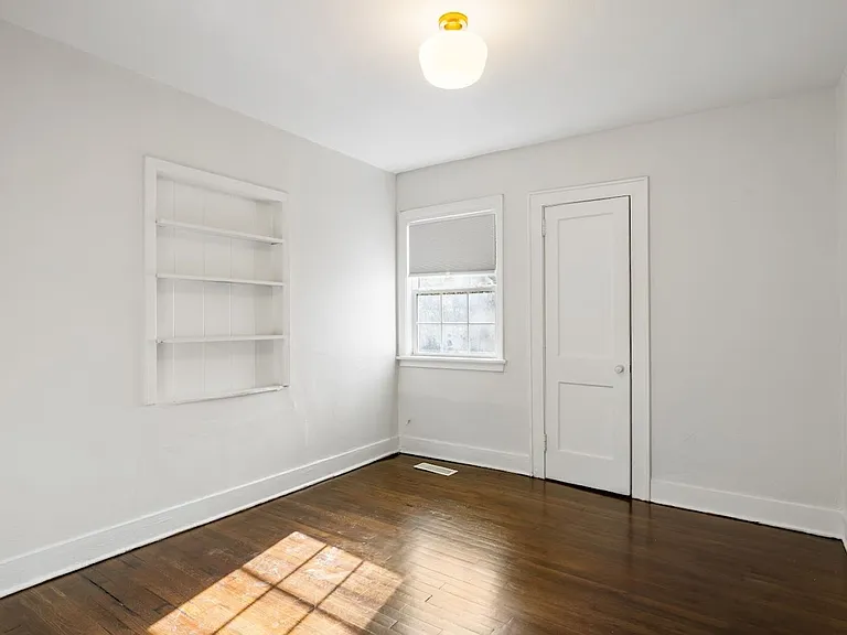2679 Olympia Ave — Photo 14