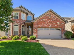 3229 Calhoun Dr, Saint Charles, MO 63301