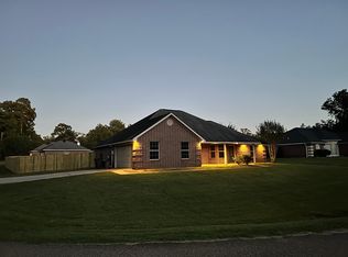 123 Cedar Ridge Cir, Texarkana, TX 75501