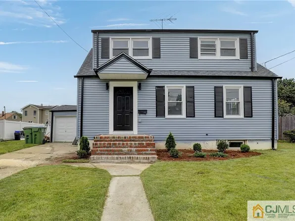 56 Sharon Ave, Edison, NJ 08817