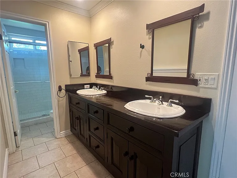 22840 Sparrowdell Dr — Photo 13