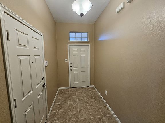 4th image of 3235 Guadaloupe