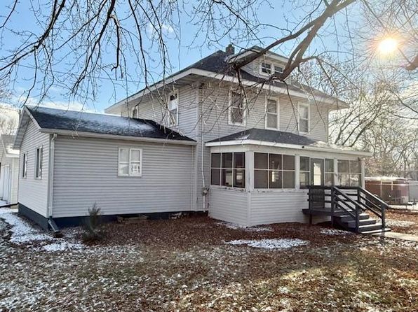 280 Oak St S, Vesta, MN 56292
