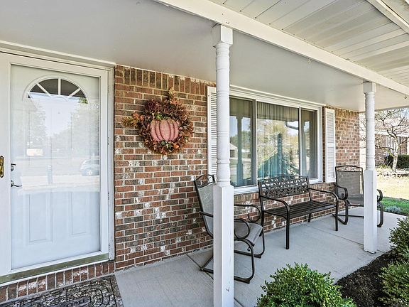 4th image of 225 Dellfield Ln