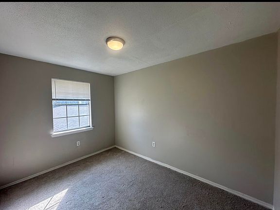 4th image of 99 Lexington Dr #7