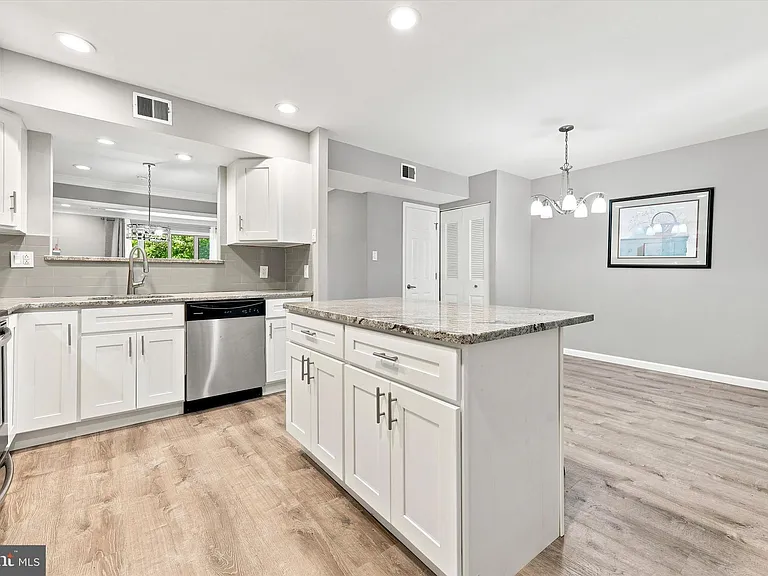 106 Woodside Cir — Photo 9