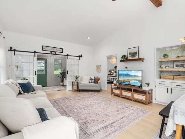 222 White Tail Drive, Sun Prairie, WI 53590