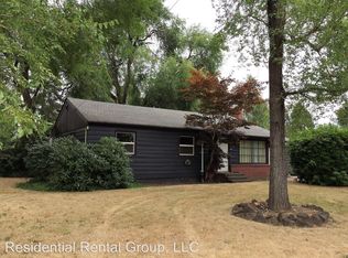 911 NE Sunrise Ln, Hillsboro, OR