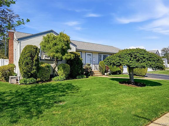 2nd image of 3 Lenore Avenue