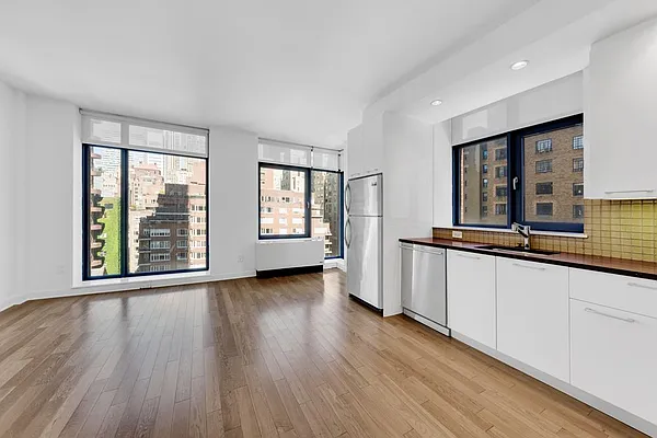 Rented by Bold Marketing | media 10