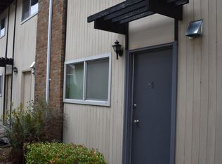 4017 California Ave SW APT 5, Seattle, WA 98116