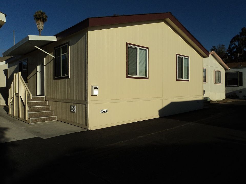 1st image of 402 63rd St Space 18