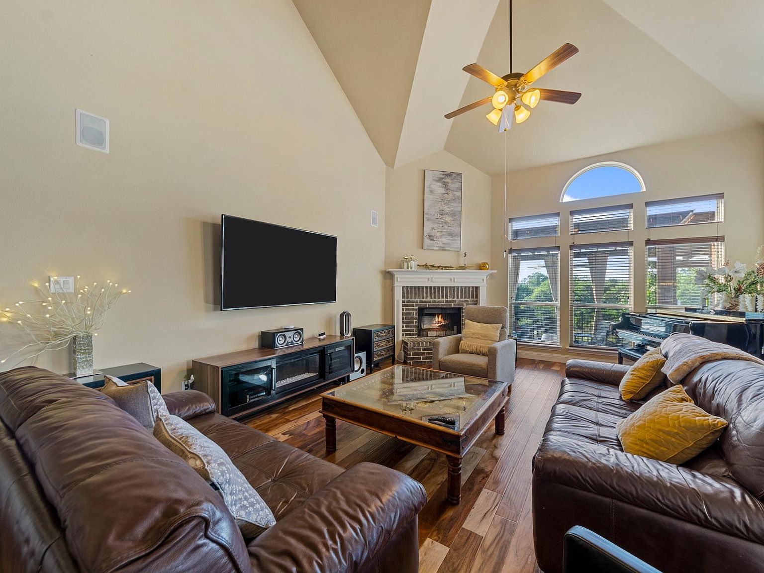 3211 Ellington Dr, Sachse, TX 75048 | Zillow