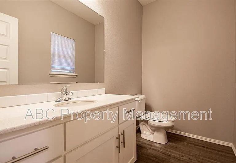 4133 W Santa Maria Ln — Photo 5