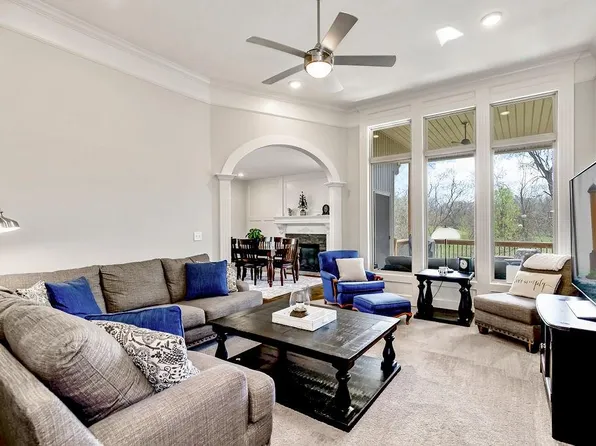 2025 Buckeye Ct, Excelsior Springs, MO 64024