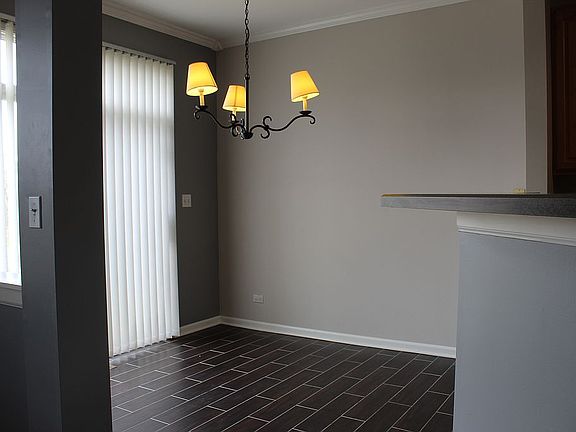 3rd image of 400 Pine Lake Cir