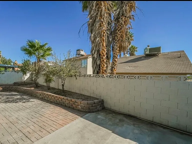 4405 McBride Dr — Photo 16