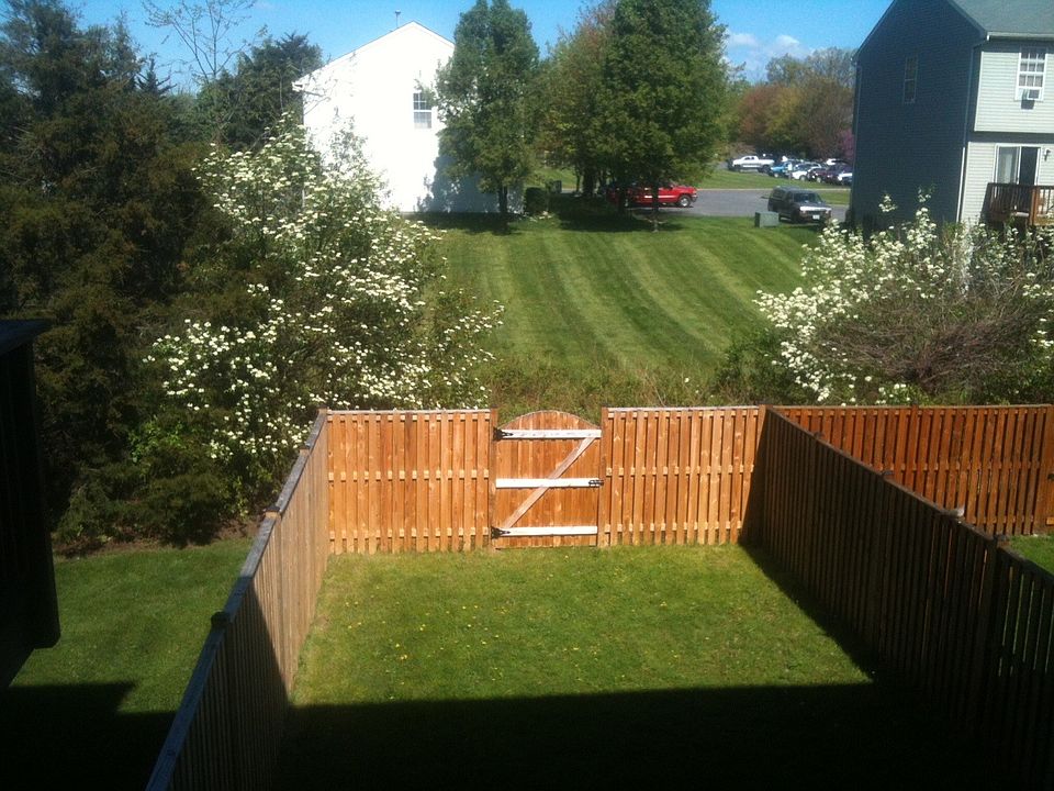 1st image of 513 Hamilton Ct