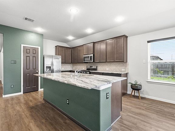 5th image of 6303 Cambrai Wood Ln