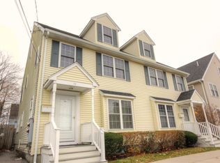 11 Grantley St, Hyde Park, MA 02136