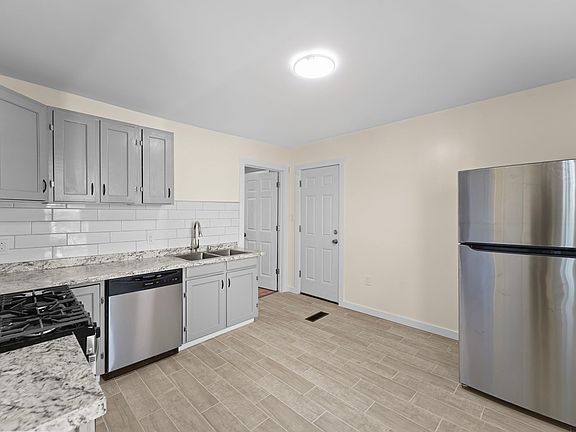 3rd image of 27 Munsell St