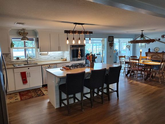 Lg. Kitchen 