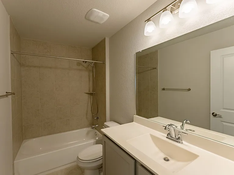 8209 McKamy Dr — Photo 14