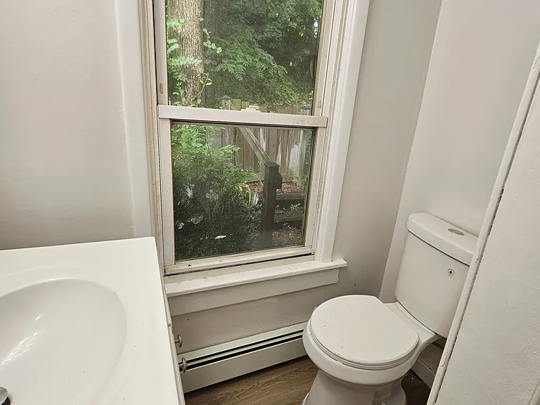 616 Lakes Rd — Photo 8