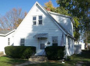 910 S Reddick St, Mishawaka, IN 46544