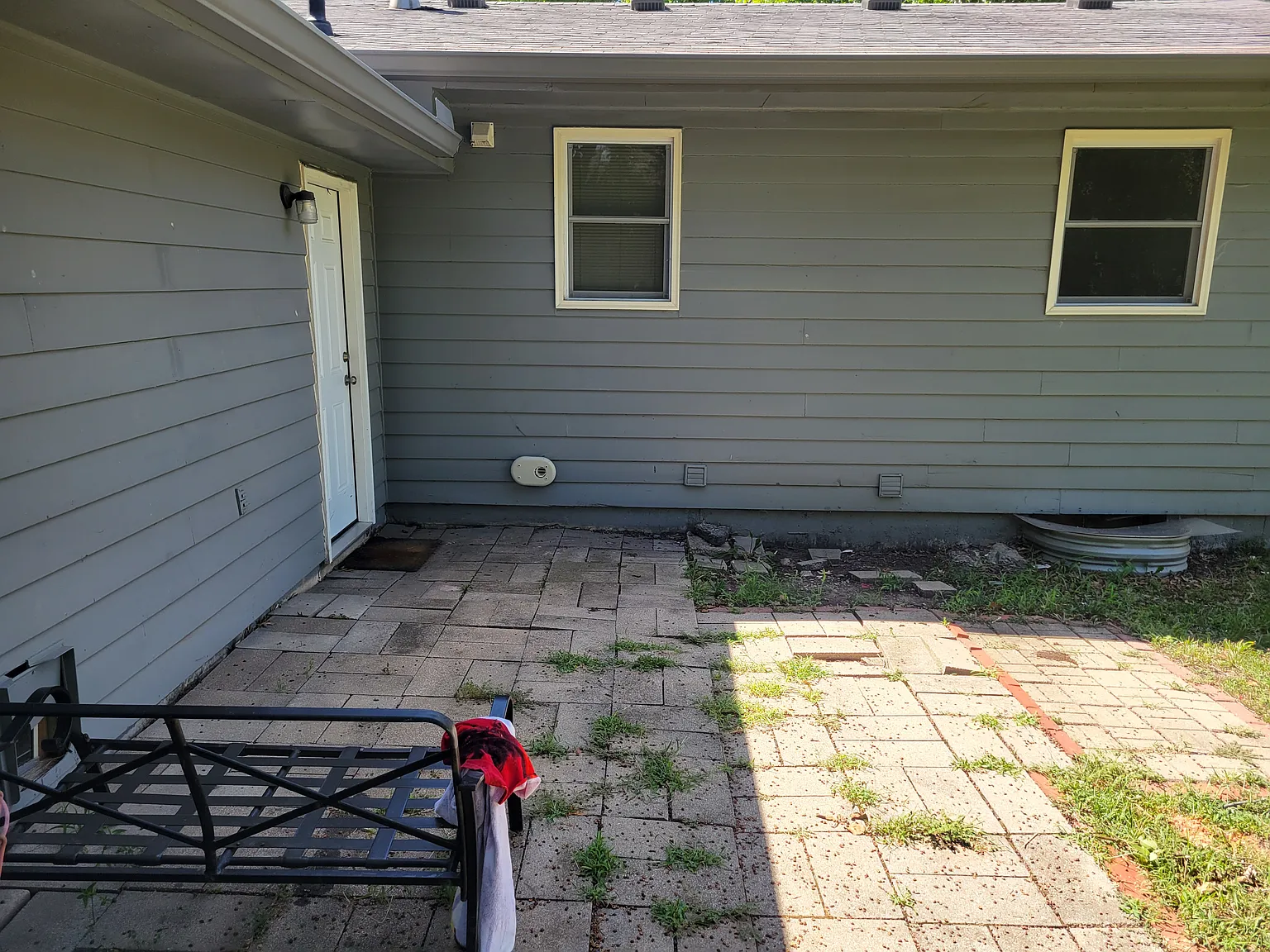 2039 Naismith Drive — Photo 3