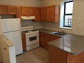 Rented by Metroline Realty